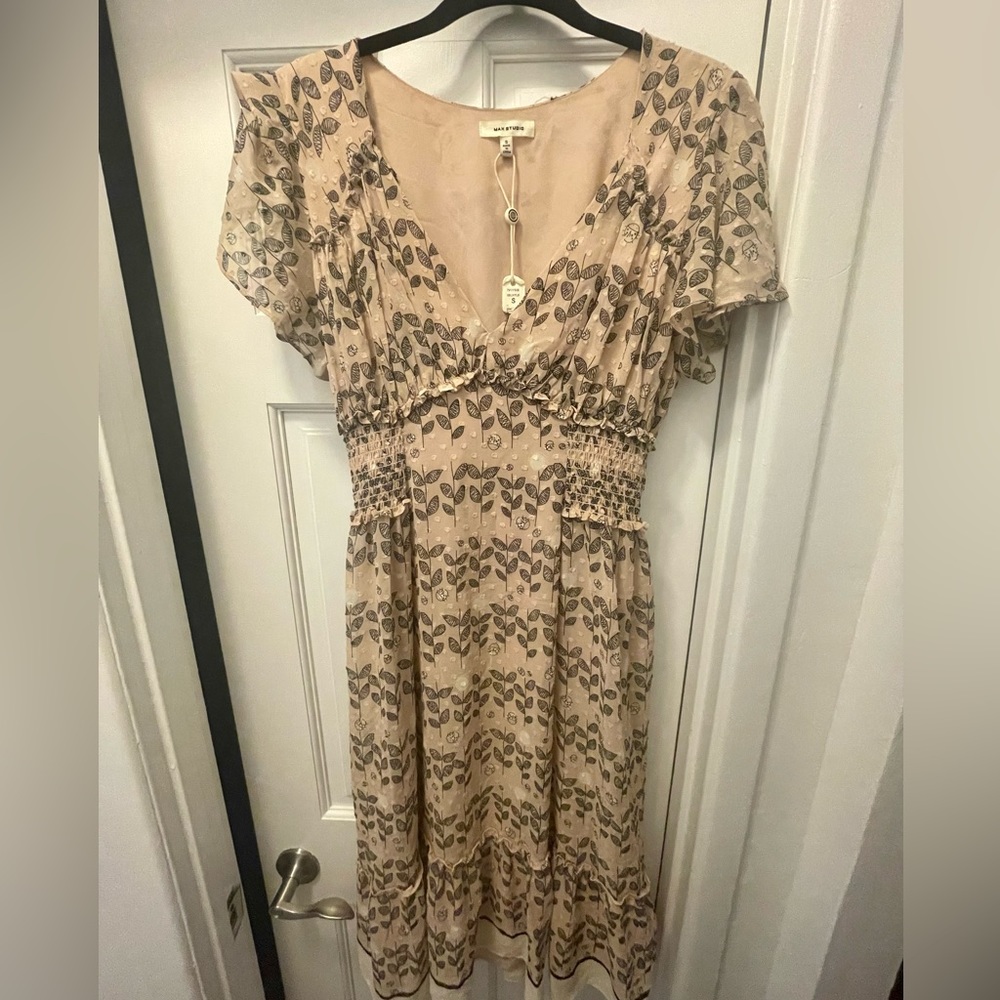Max Studio Women's Flounce Sleeve V Neck Dress